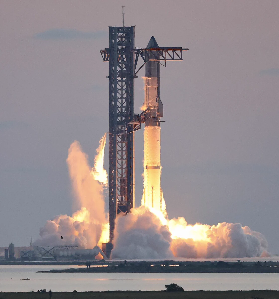 SpaceX ลงทุน AI หนัก เปิดตัว Starlink Mobile แย่งลูกค้า T-Mobile